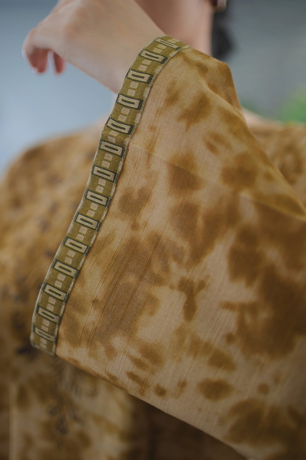 Sandstone Silk Set